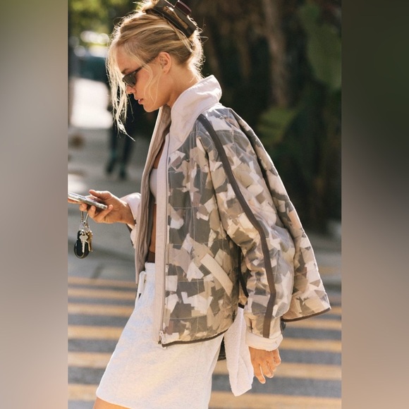 Free People Scrap Repurposed Pippa Packable Puffer Size Medium NWT - Picture 5 of 17